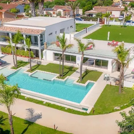 Konukevi Palm Ogliastra Àrbatax